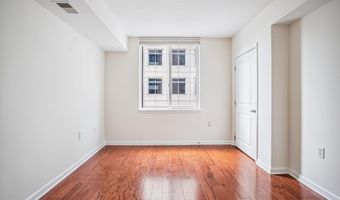 851 N GLEBE Rd 718, Arlington, VA 22203