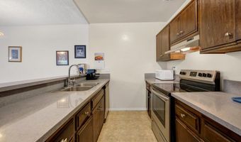 5349 Newcastle Ave 42, Encino, CA 91316