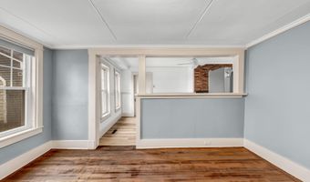 22 Parker St, Bangor, ME 04401
