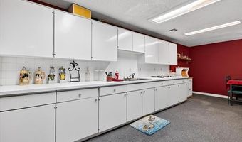 1329 Oakdale Dr, Bartlesville, OK 74006