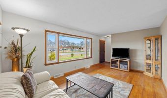 235 School St, Amherst, WI 54406