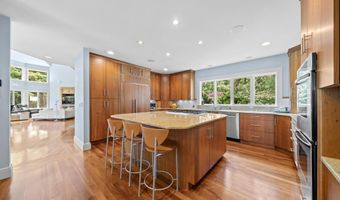 476 Baxter Neck Rd, Barnstable, MA 02630