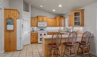 3957 W HONEY LOCUST Ln, Cedar Hills, UT 84062
