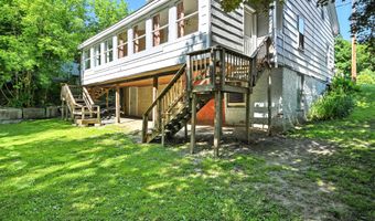 133 Riverside Dr, Augusta, ME 04330