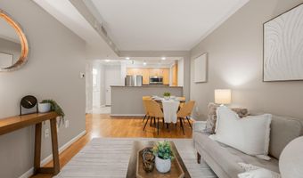 3101 N HAMPTON Dr N 413, Alexandria, VA 22302