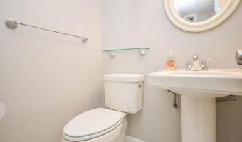 4805 WILLET Dr, Annandale, VA 22003