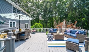 75 Hearthstone Dr, Cheshire, CT 06410