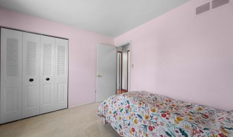 4 HAWKINS Ct, Bear, DE 19701