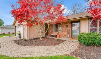 9968 Pebble Beach Cv, Aurora, OH 44202