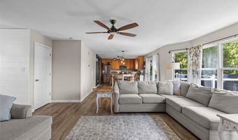 24 Hickory Ct, Arnold, MO 63010