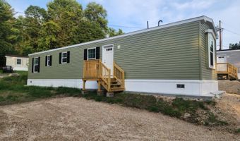32 Cassie Ln, Bennington, VT 05201