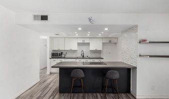 682 W GAIL Dr, Chandler, AZ 85225