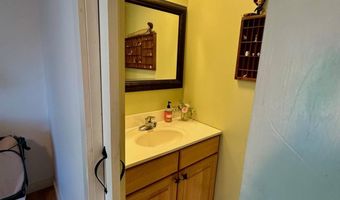 23 Holland St, Bangor, ME 04401