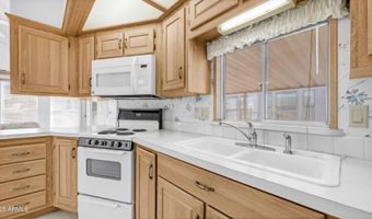 94 JACKNIFE Dr 94, Apache Junction, AZ 85119