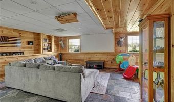 5257 Brookshire Dr, Almont, MI 48003