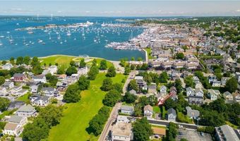 40 Grafton St, Newport, RI 02840