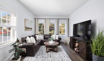 60 Harmony St, Cranston, RI 02920