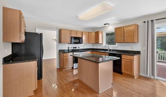 392 Sedgewood Ln, Ann Arbor, MI 48103