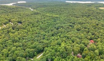 3250 N Shamrock Ln, Birdseye, IN 47513