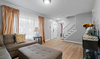 198 Arlington Ave, Aberdeen, NJ 07721