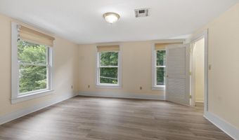 11 Chadwick St 11, Acton, MA 01720