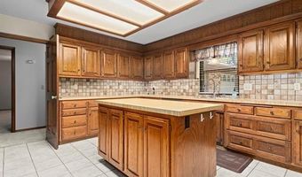 214 Edna Mae Ln, Bartlesville, OK 74003