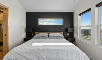 1952 Little Cottage Ln, Bozeman, MT 59715