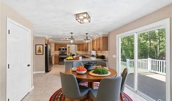 71 Rolling Hill Dr, Exeter, RI 02822