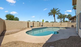 444 S MEADOWS Dr, Chandler, AZ 85224