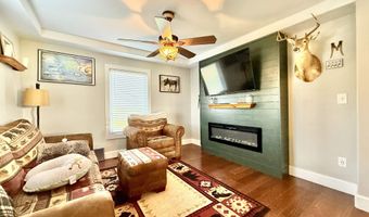 26855 SW 89th Rd, Beatrice, NE 68310