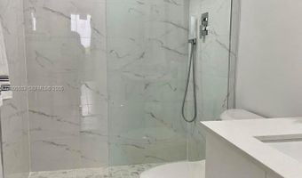 9800 W Bay Harbor Dr 603, Bay Harbor Islands, FL 33154