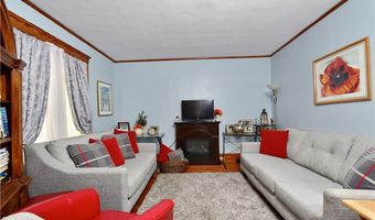 1 Arnold Ave, Newport, RI 02840