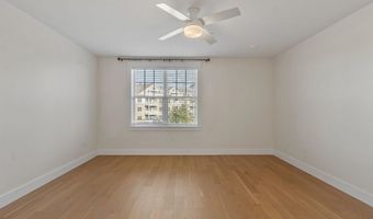 3 Longview Dr 305, Atkinson, NH 03811