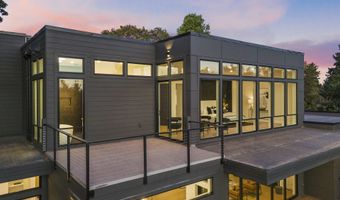 985 SE RIMROCK Ln, Milwaukie, OR 97267