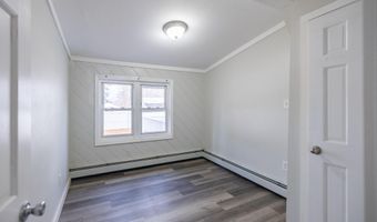 27 Flanders St, Auburn, ME 04210