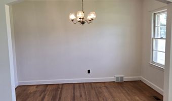 122 Houston, Barnesville, GA 30204