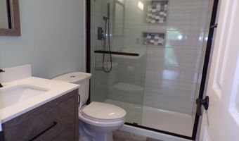6624 THURLTON Dr, Alexandria, VA 22315