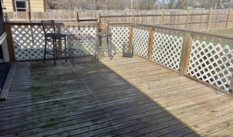 111 W Lee St, Aurora, MO 65605