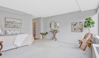 1210 N TAFT St 909, Arlington, VA 22201