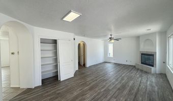 7701 Banyon Ave NW, Albuquerque, NM 87114