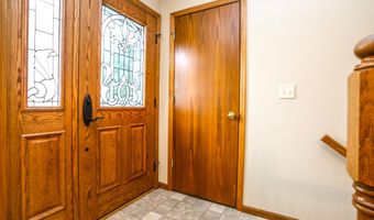 2107 SE Crystal Ave, Aberdeen, SD 57401