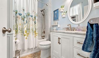 3992 Trade Royal Crossing Dr, Columbus, OH 43230