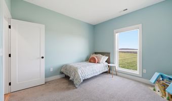 806 River Dr, Blaine, TN 37709