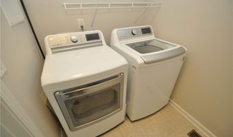 641 Briarcliff St, Apex, NC 27502