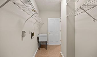 8240 Woodglen Dr, Anderson Twp., OH 45255
