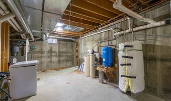 1200 Rocky Ridge Rd, Amsterdam, NY 12010
