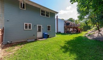 2442 Lisa Ln, Allentown, PA 18104