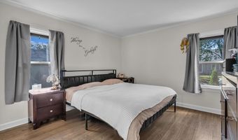 553 Mermaid Ave, Beachwood, NJ 08722