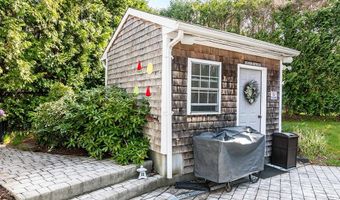 279 Orchard Woods Dr, North Kingstown, RI 02874