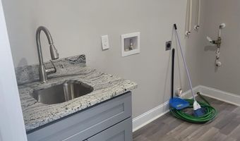 6 Herring Ave, Anderson, SC 29624